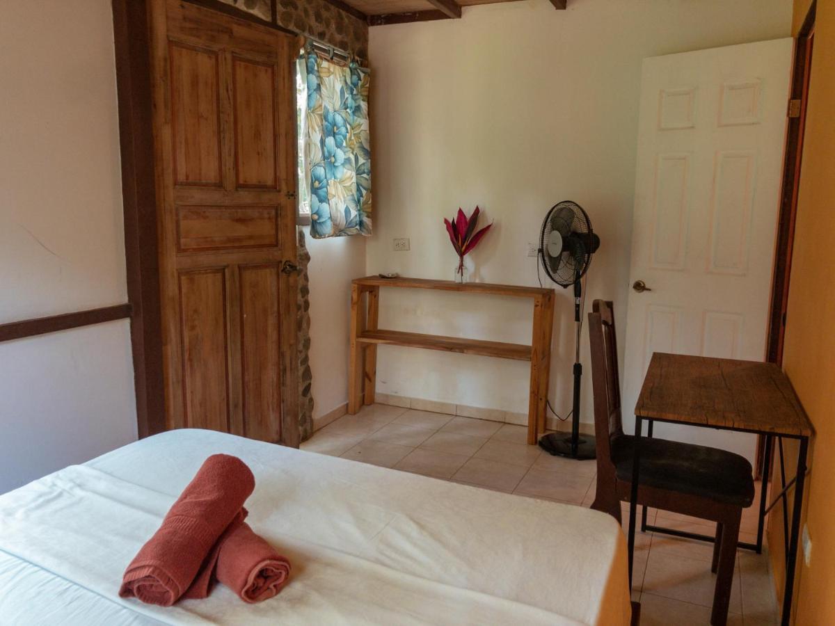 Uvita River Guesthouse Exteriör bild